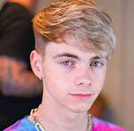 Corbyn Besson Height, Weight, Net Worth, Age, Birthday, Wikipedia, Who, Nationality, Biography