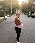 Daphne Oz Slight Belly Bump Has Fans Wondering If She Is Pregnant Again Fri 18 March 2022 12