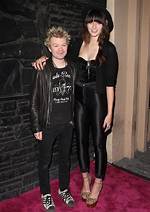 Deryck Whibley Height - Celebsheight. Org