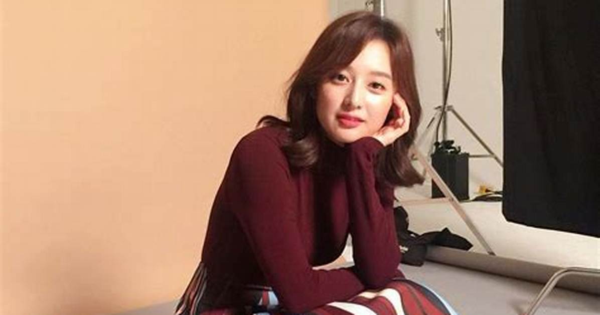 Discovering the Life of Kim Ji Won's Brother: a Journey of Support and Inspiration