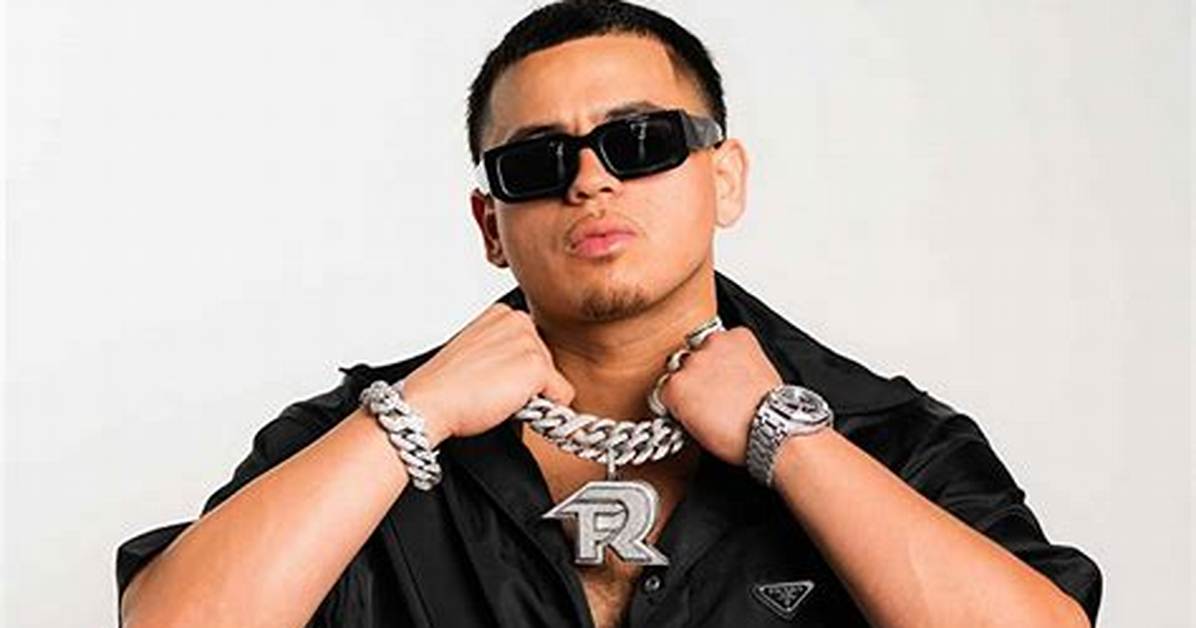 Insider's Guide to Jesus Ortiz's Love Life