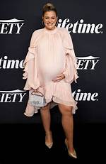 Is Lauren Alaina Pregnant in 2024 Baby?