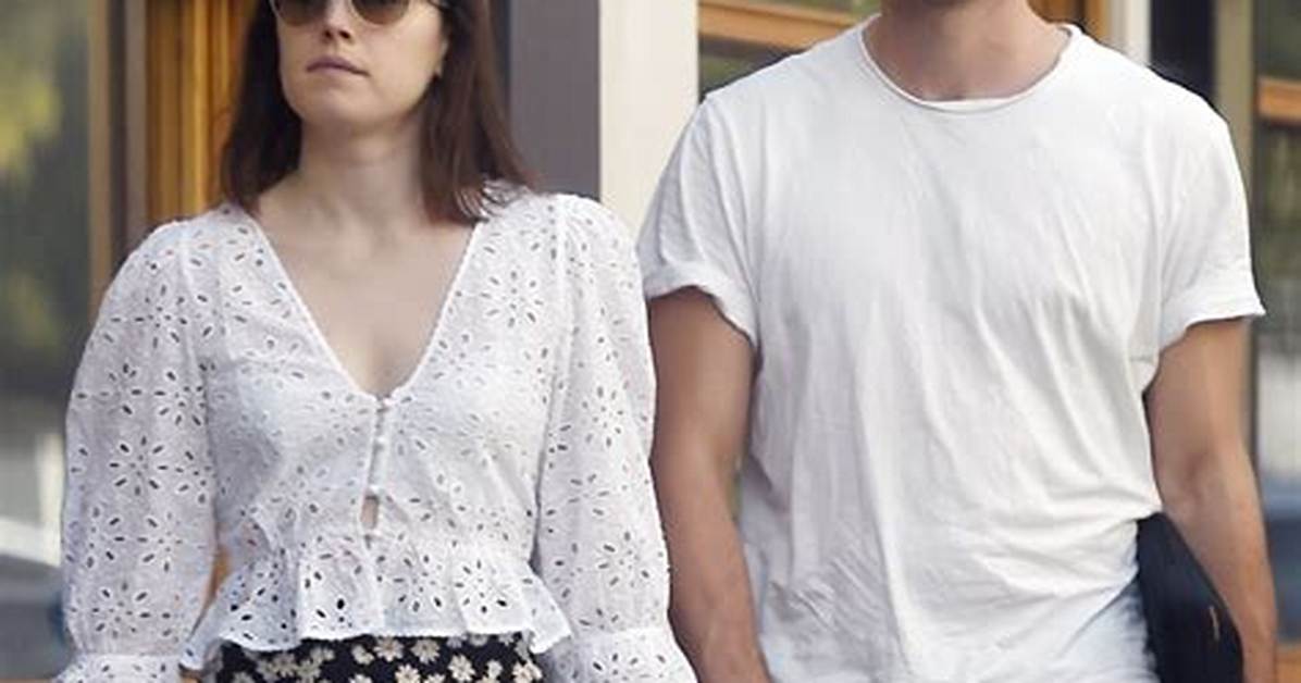Is Tom Bateman Married to Daisy Ridley? Everything You Need to Know
