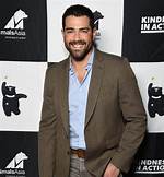 Jesse Metcalfe Height, Weight, Age, Girlfriend, Children, Facts, Biography