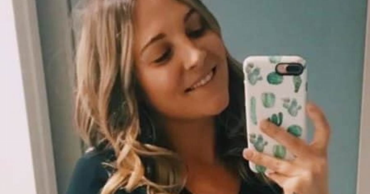 Rozes (Singer) Height, Weight, Age, Body Statistics