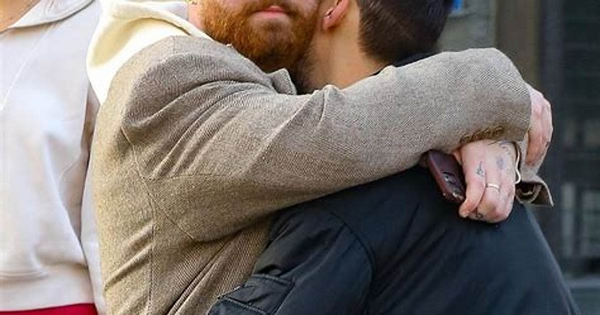 Sam Smith's Marital Status Explored