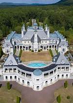 Take a Look Inside the Largest House in the Us a Vanderbilt's 130-Year-Old Private Mansion With