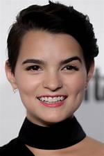 Uncover Brianna Hildebrand's Net Worth: Surprising Wealth Revelations