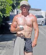 Unlock the Secrets of Jeremy Allen White's Weight and Height
