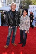 Unveiling the Secrets of John Oates' Height: Insights and Surprises