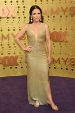 What's Julia Dreyfus' Height? Uncover the Answer Here
