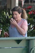 Yasmine Bleeth Maintenant: a Glimpse into the Life of a Former Star
